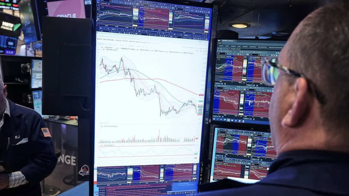 US Stocks Slump Over Tech sell-off, Strong May Jobs Report Boosts Odds For Higher Interest Rates