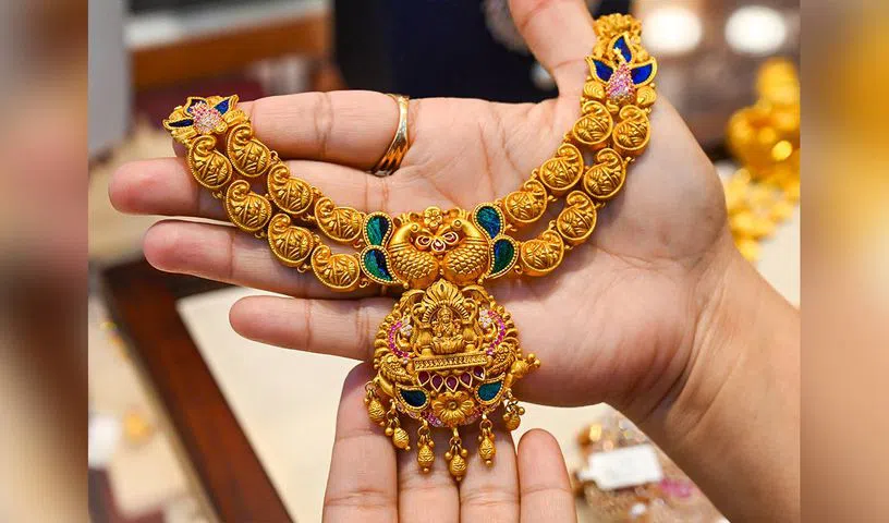 Gold, silver prices fall up to 2 pc amid West Asia tensions